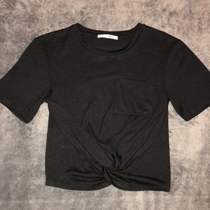 Aritzia short sleeve pocket top with knot detail